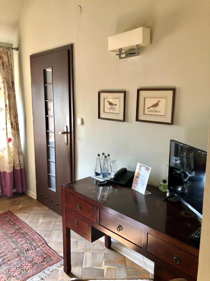 Villa Riccona Bronisze Eksteriør billede